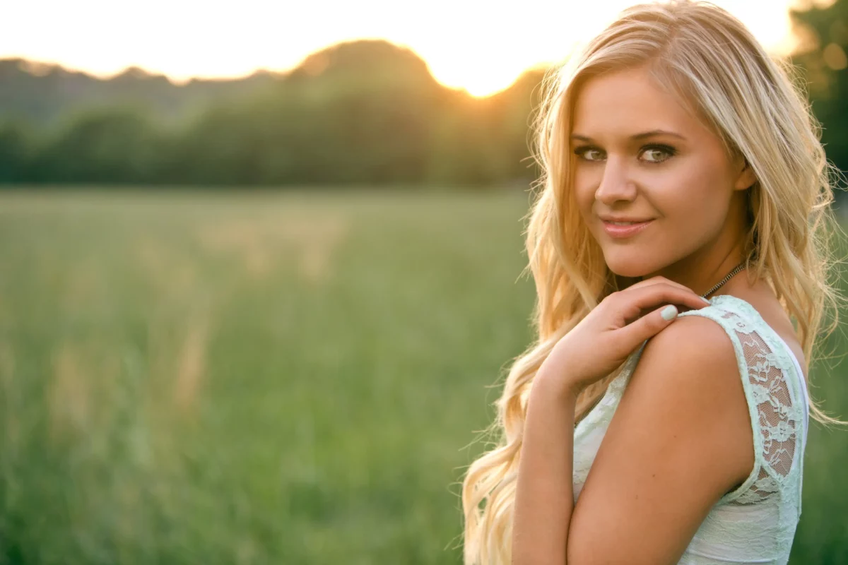 Who is Kelsea Ballerini dating?