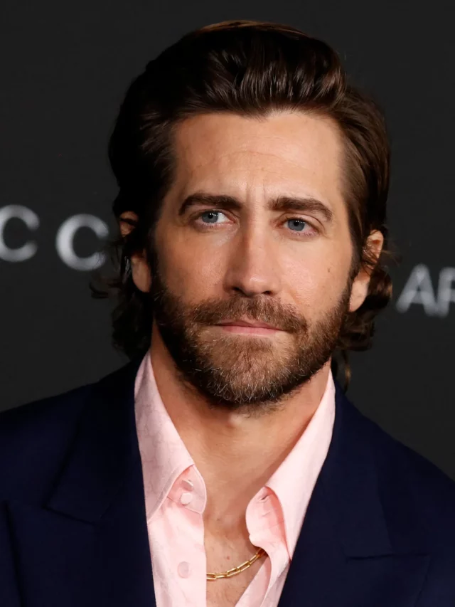 Who is Jake Gyllenhaal dating? Learn more about his dating history!
