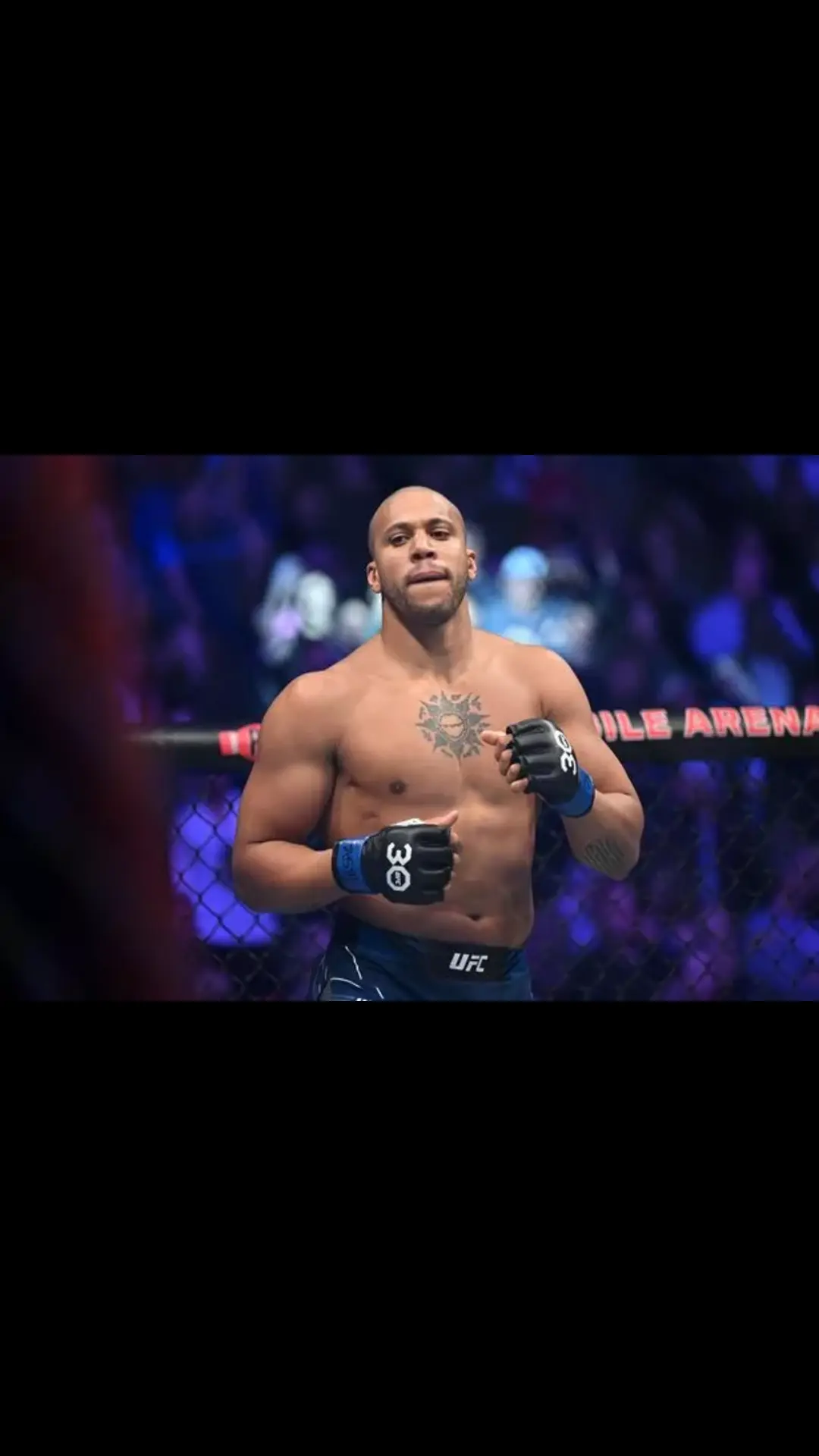 0_US-UFC-MMA-HEAVYWEIGHT-GANE-JONES