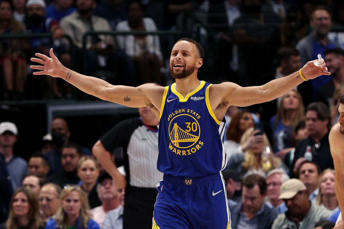 Is Steph Curry playing tonight? Warriors star's availability update