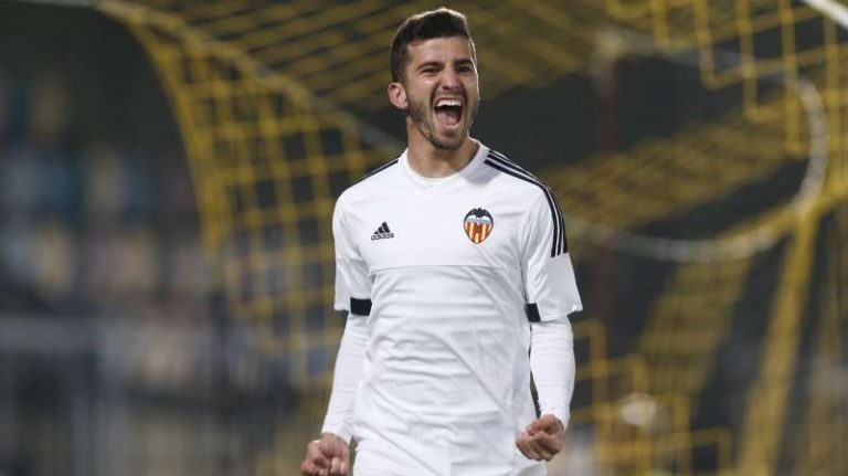 Who’s this £30m Manchester United target from Spain? The answer to Mourinho’s left-back woes?