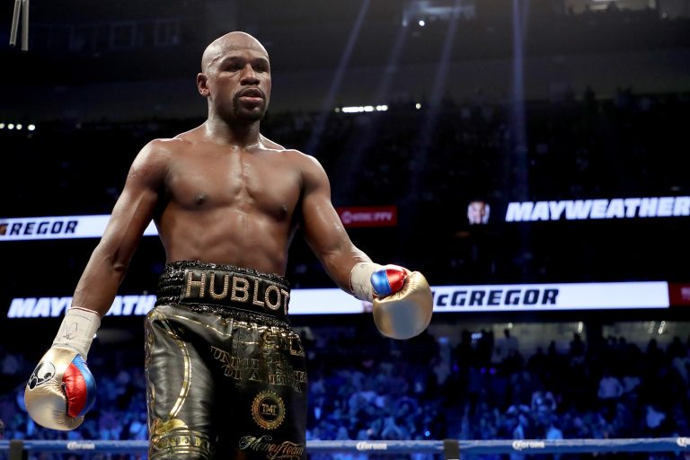 Floyd Mayweather Jr defeated Conor McGregor