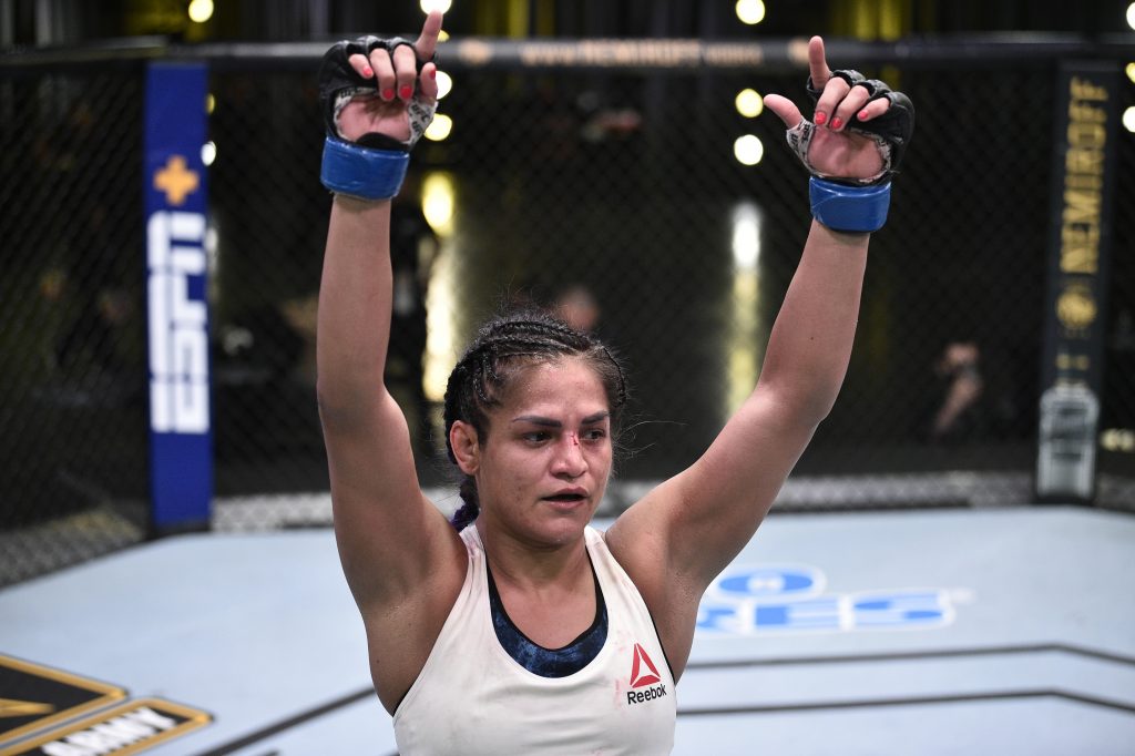 Cynthia Calvillo beat Jessica Eye