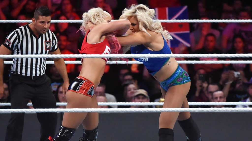 Charlotte Flair defeated Alexa Bliss at WWE Survivor Series in 2017 (WWE)