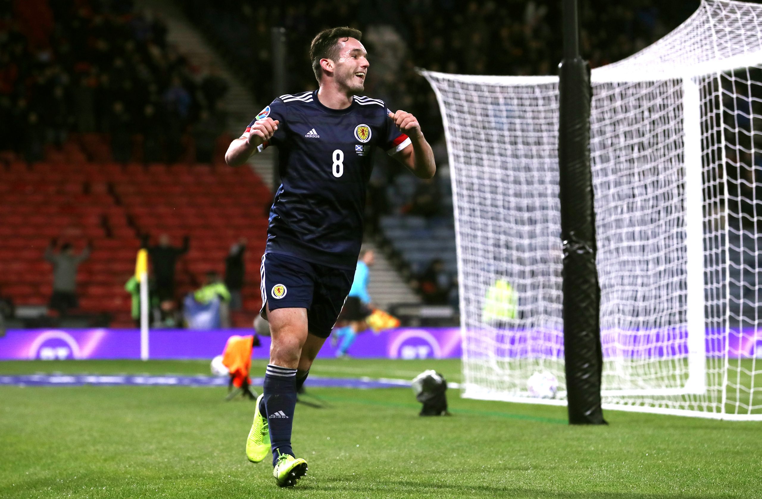 Джон макгинн. Макгинн Джон 2020. John MCGINN Scotland. Джон МАКГИЛЛ Шотландия евро 2020. О Льюис Шотландия.