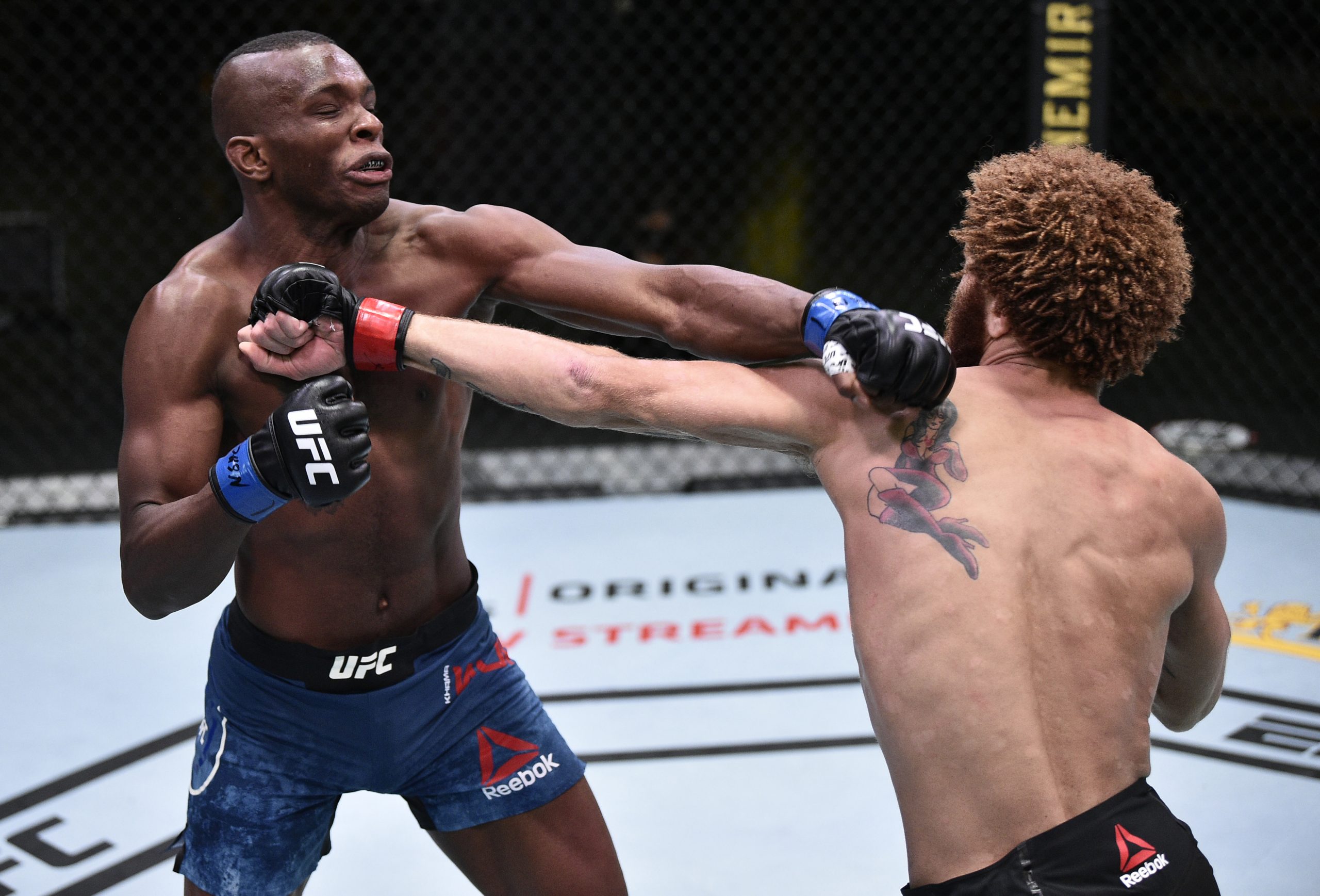 Khama Worthy defeated Luis Pena in his second UFC fight