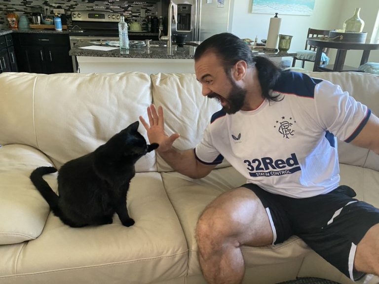 Drew McIntyre is a huge Rangers fan