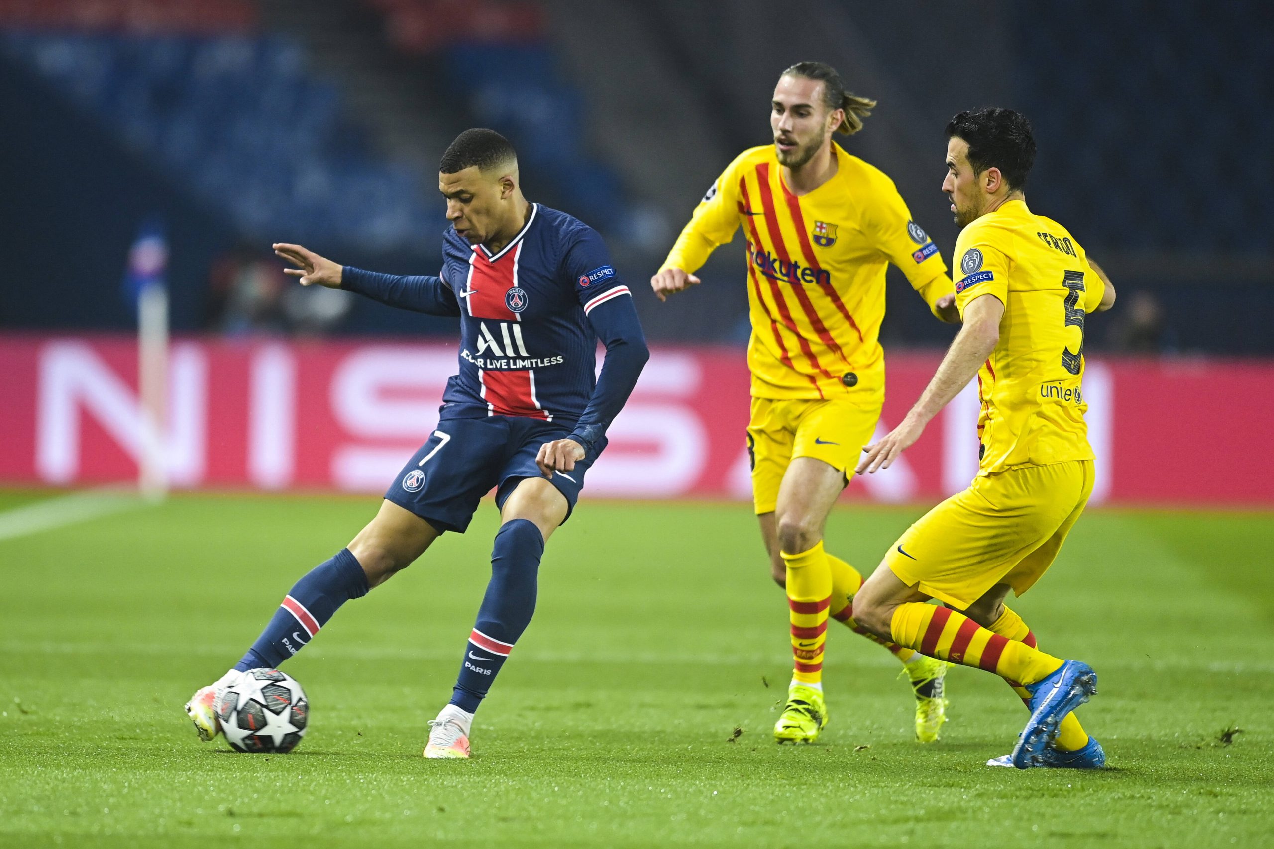 PSG vs Barcelona. (imago Images)