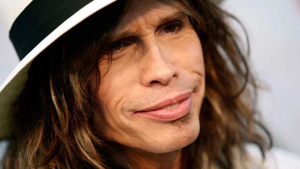 Steven Tyler Health problems What problems has the Aerosmith singer