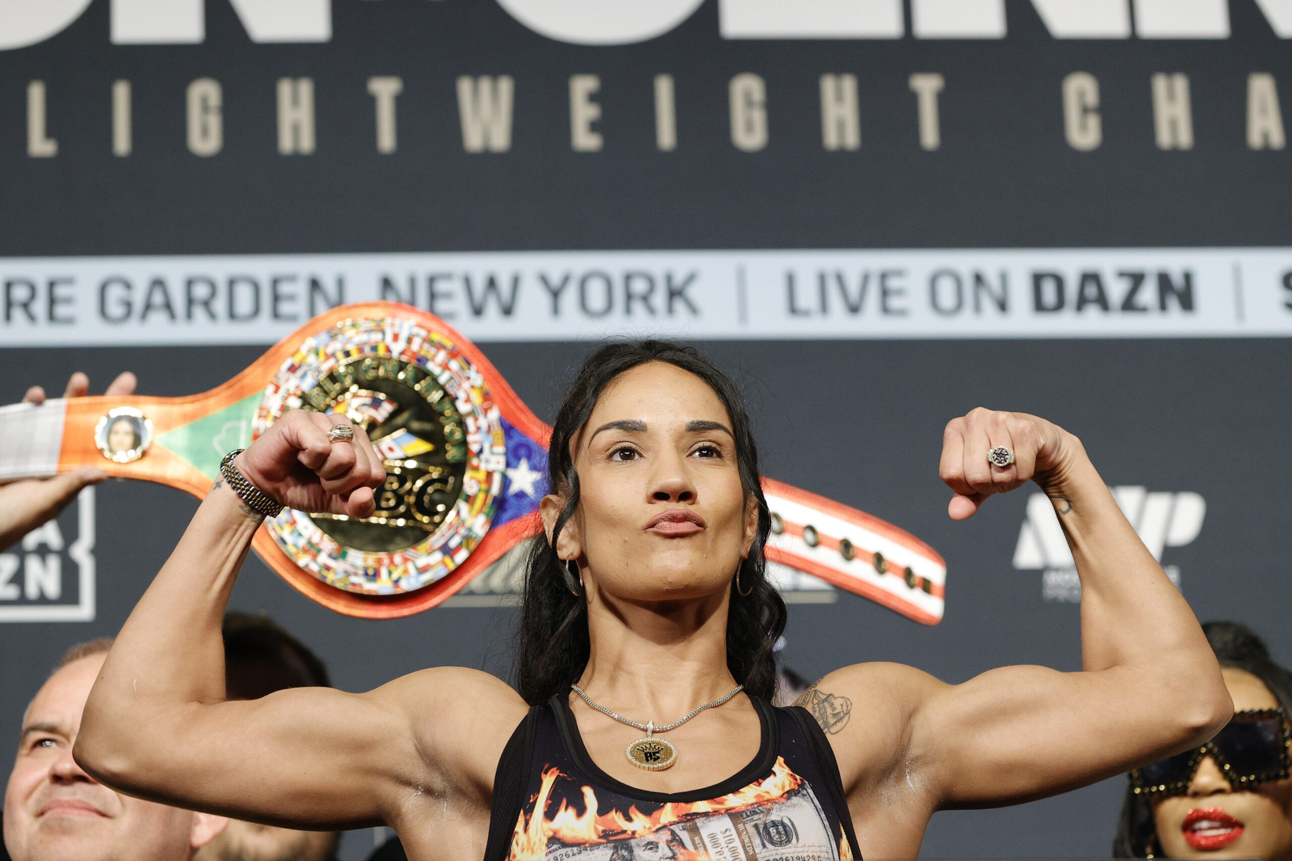 Amanda Serrano faces Katie Taylor at Madison Square Garden