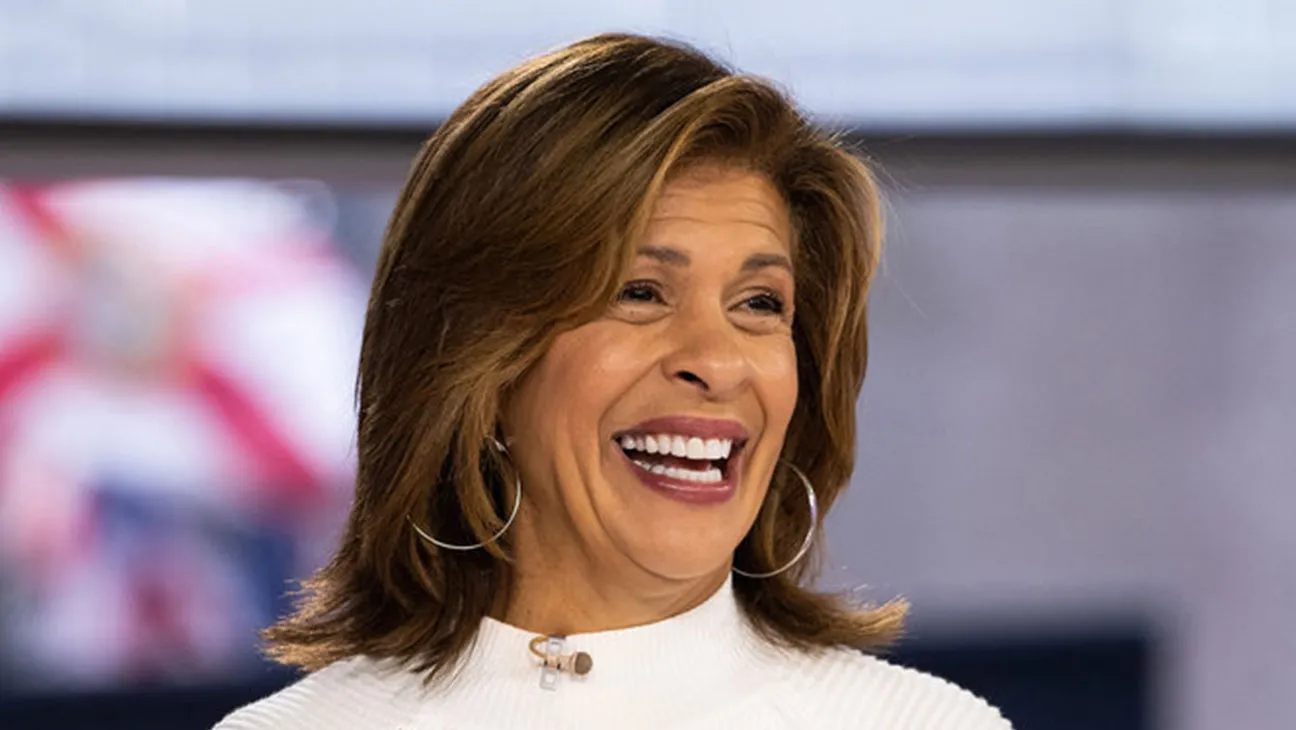 What is the nationality of Hoda Kotb? Where was she born?