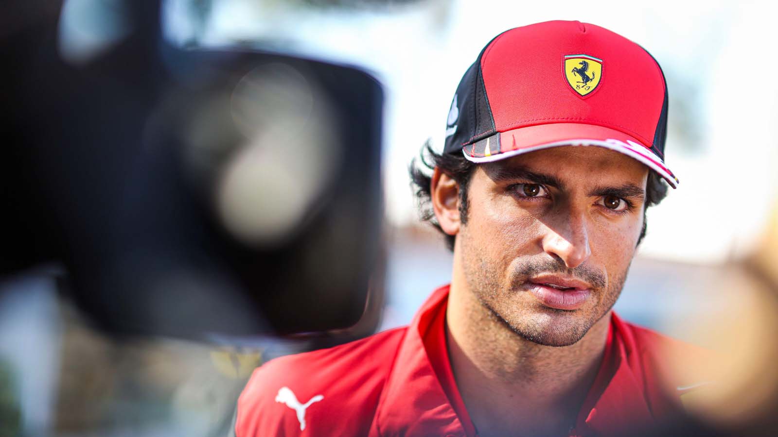 Carlos Sainz signs new deal with Ferrari, to stay with Scuderia until 2024