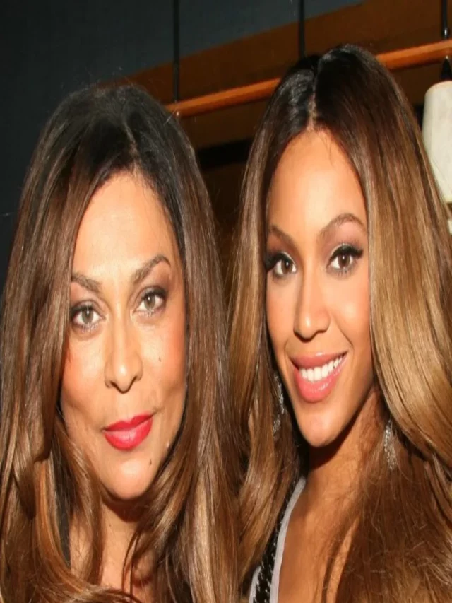 WHO IS THE MOTHER OF BEYONCE KNOWLES?
