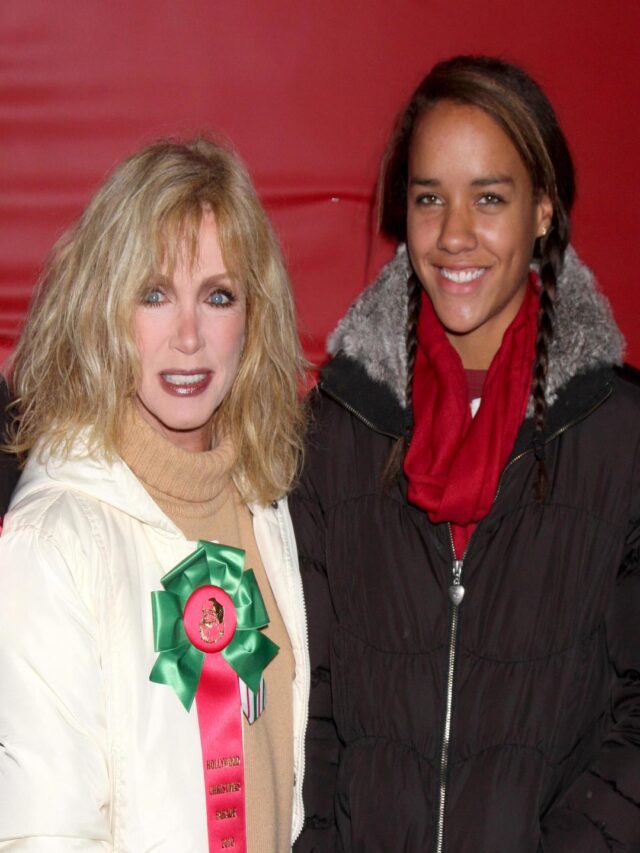 WHO IS THE FATHER OF DONNA MILLS’ DAUGHTER?
