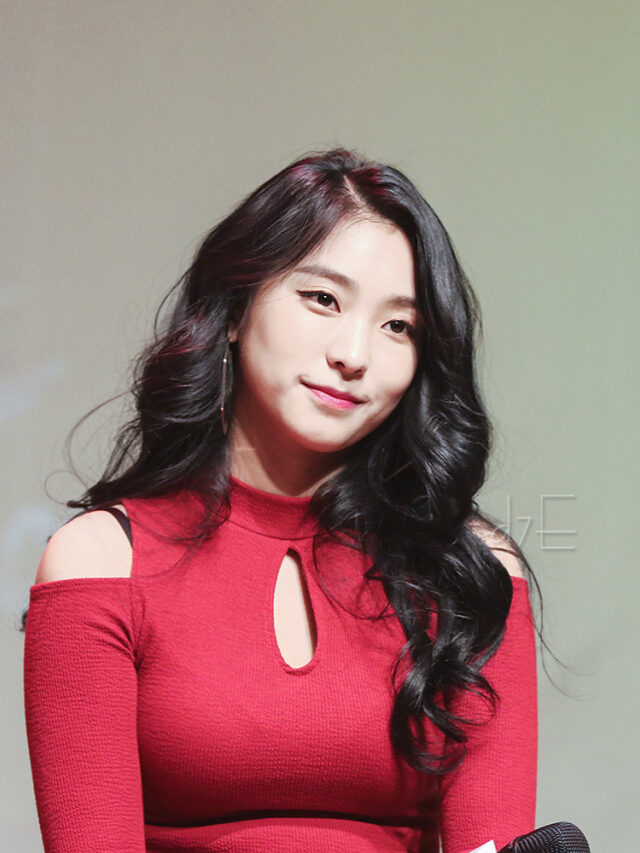 Who is Yoon Bora? Learn all about the K-pop star
