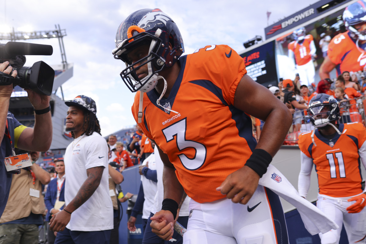 Ex-NFL linebacker claims Russell Wilson is “Playing himself out of the Hall  of Fame” with Broncos dead last in the AFC West