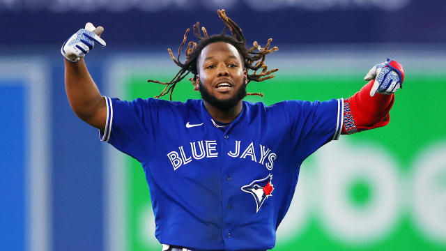 Vladimir Guerrero Jr: Bio, Wiki, Age, Height, Weight, Career, MLB, Family,  Mother, Wife, Daughters, Net Worth, Contract & More - ItSportsHub