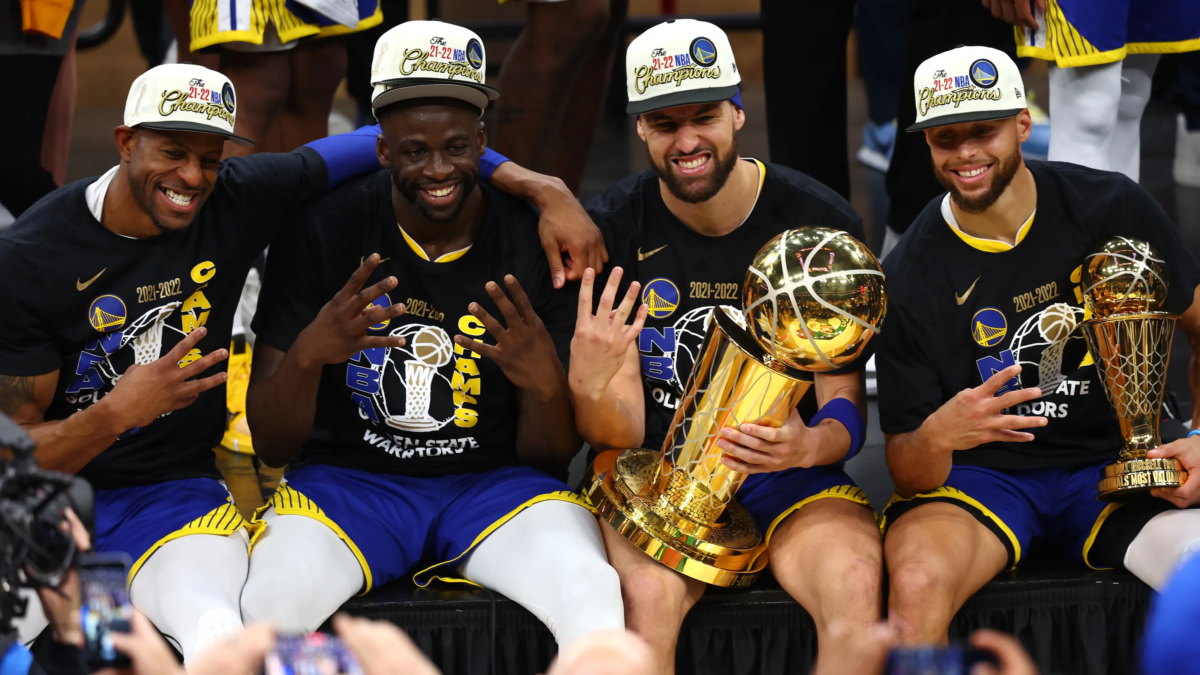 Iguodala, Draymond Green, Klay Thompson, and Stephen Curry.