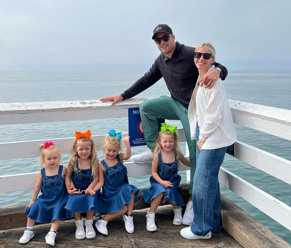 Kelly Hall en Matthew Stafford met vier dochters