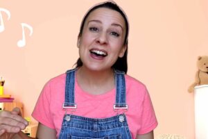 What is the relationship between Ms Rachel and Jules? What happened to