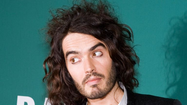 How tall is Russel Brand? What is his height?